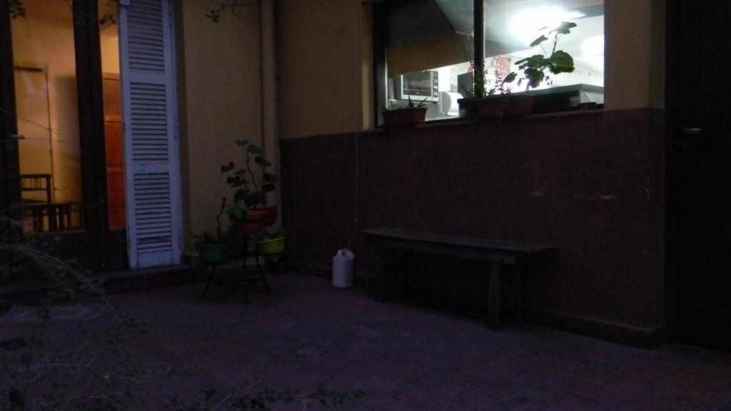 Punto Urbano Hostel Мендоса Экстерьер фото